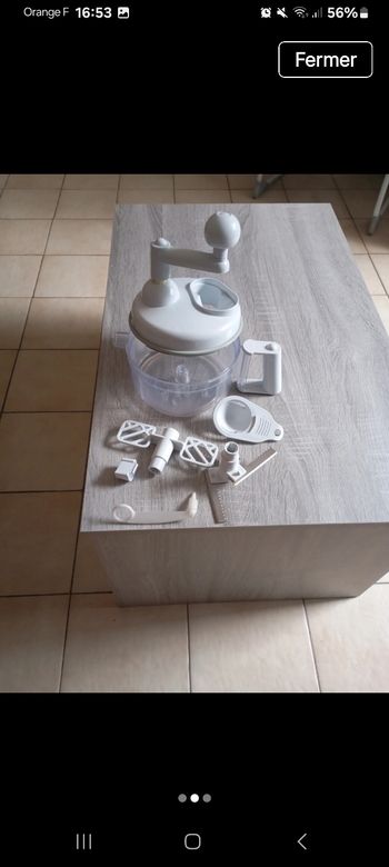  robot Manuel en très bon état.