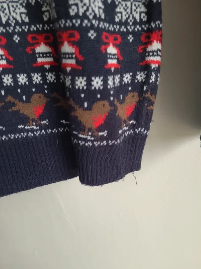👶Pull de noel taille 8-10 ans👶 - photo numéro 4