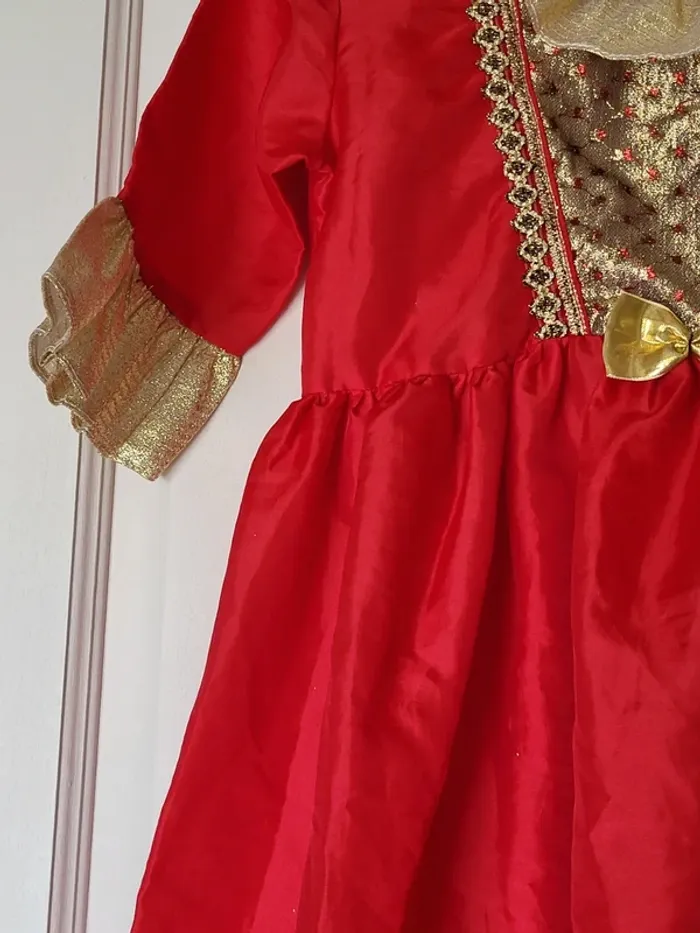 Robe de princesse reine rouge et or pailleté - Déguisement - photo numéro 5