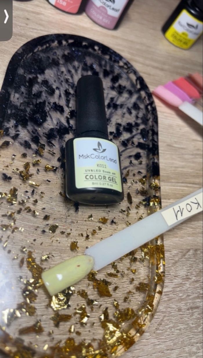 Vernis semi permanent - photo numéro 2