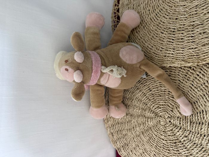 Peluche musicale vache marron beige et rose NOUKIE'S - photo numéro 3