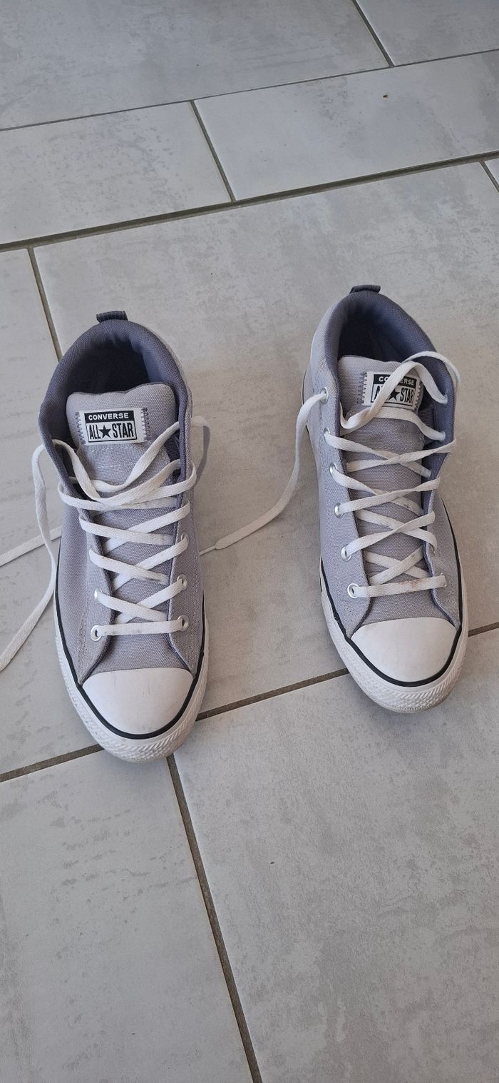 Converses grises, taille 44,5