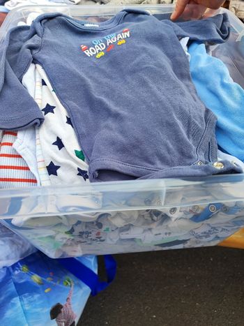 Lot de 50 bodys 0-12 mois