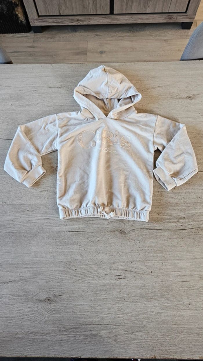 Swaet léger à capuche, beige à manches longues, Gemo, 5 ans