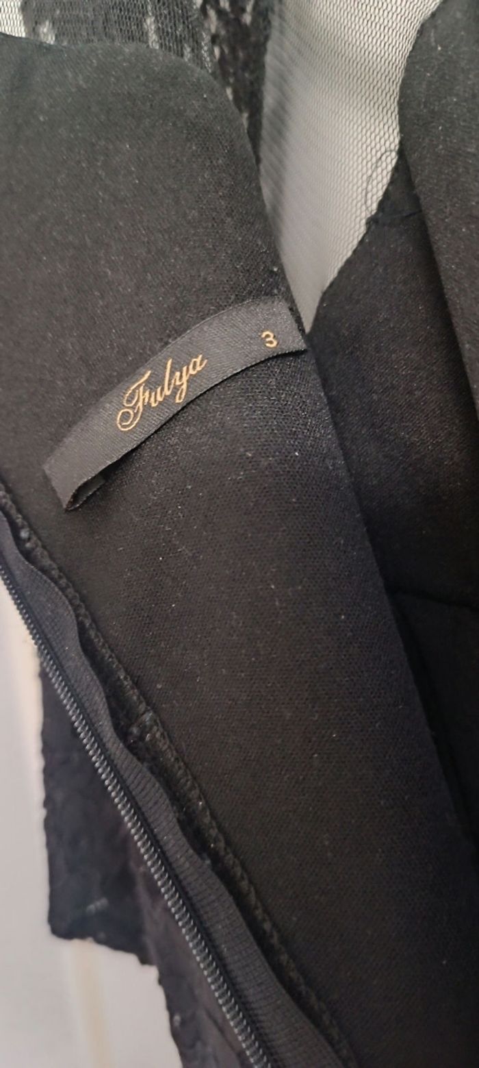 Robe dentelle noire - photo numéro 5