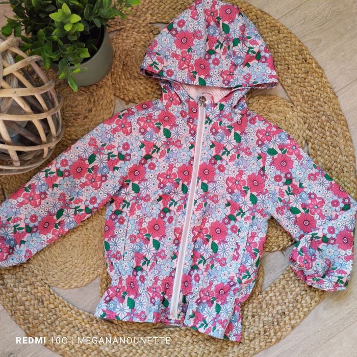 🌸 Coupe vent Fille fleurie Liberty – Taille 5 Ans / 110 cm - Parfait État - photo numéro 2