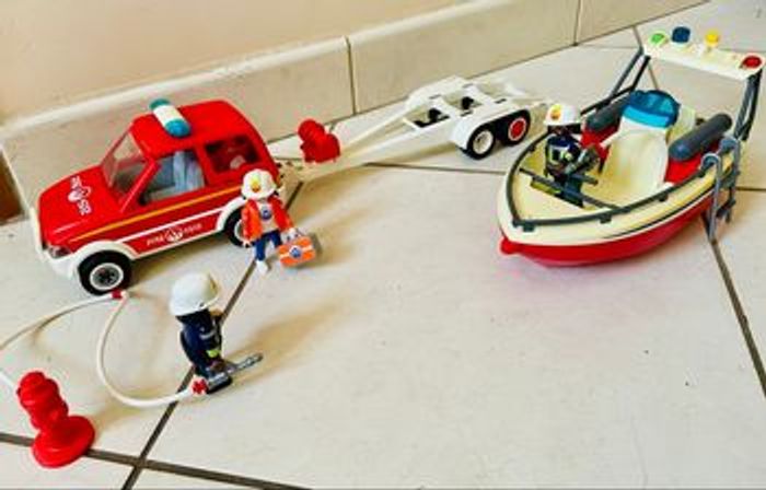 Playmobil - pompiers - voiture, remorque et bateau - photo numéro 2
