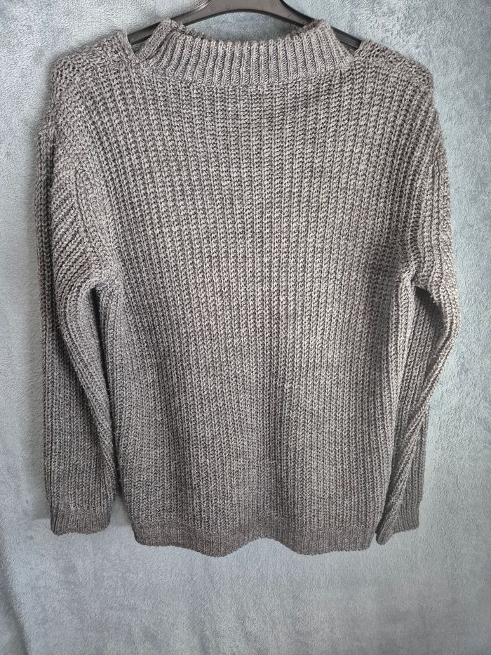 Pull gris - photo numéro 2