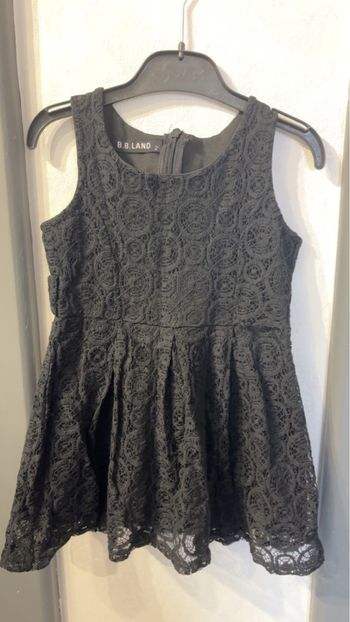 Petite robe noire – 2 ans – 3€