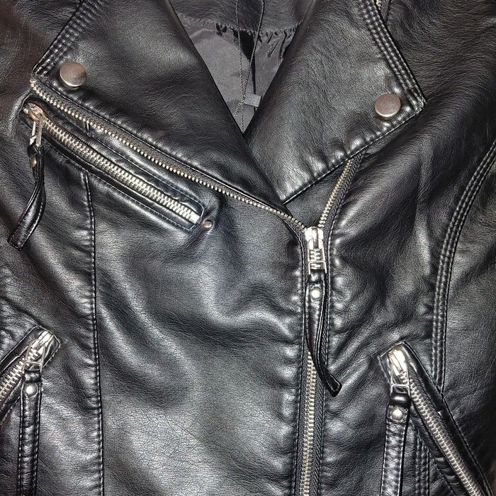 Vero Moda- Veste perfecto en simili cuir  noir XS