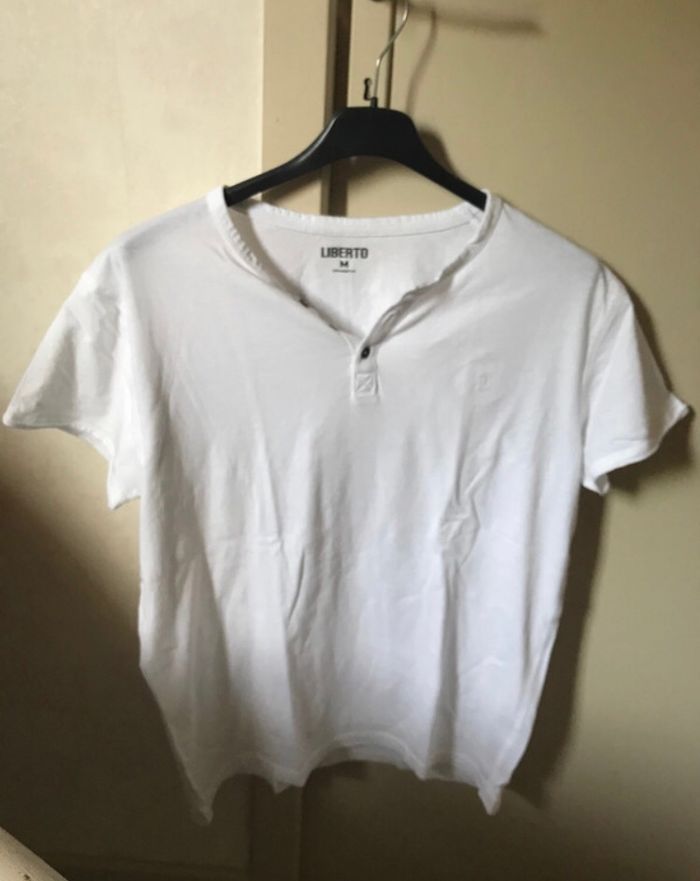 T shirt - photo numéro 2