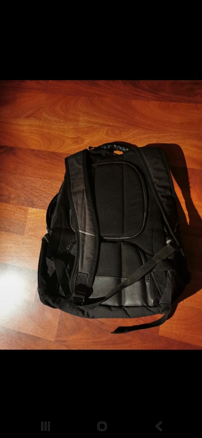 Sac à dos noir - photo numéro 2