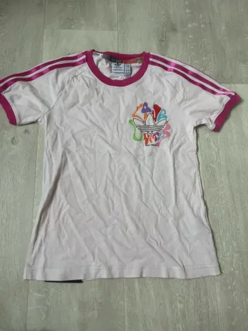 TEE shirt adidas taille 32-34 xs fille rose