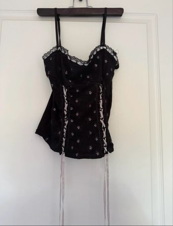 Débardeur noir effet corset