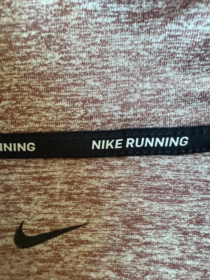 T-shirt manche longue Nike dri fit - photo numéro 8