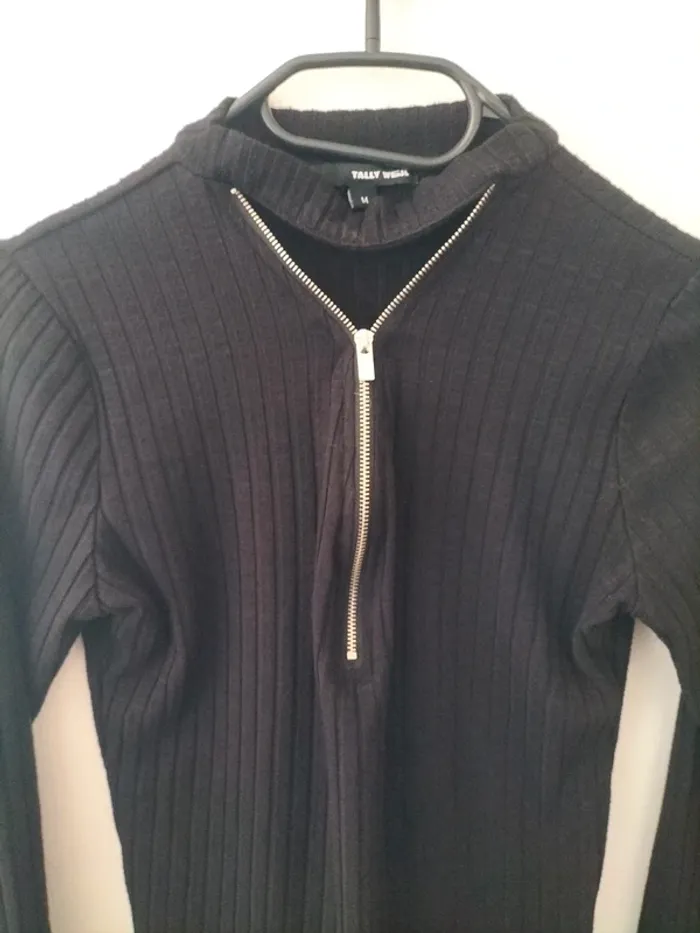 Haut noir zip