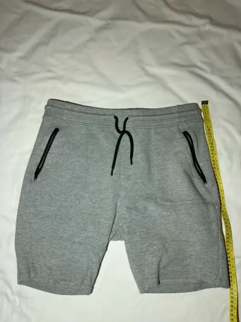 Short gris kiabi