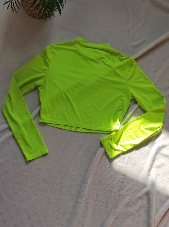 Pull court taille S - photo numéro 4