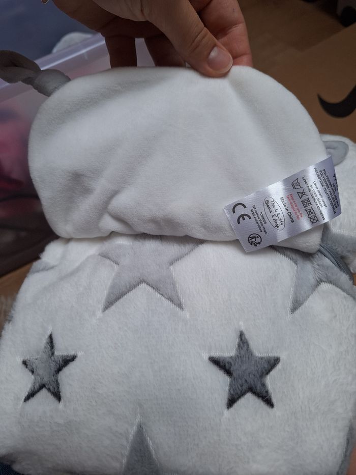 Couverture étoiles et doudou mouton - photo numéro 7