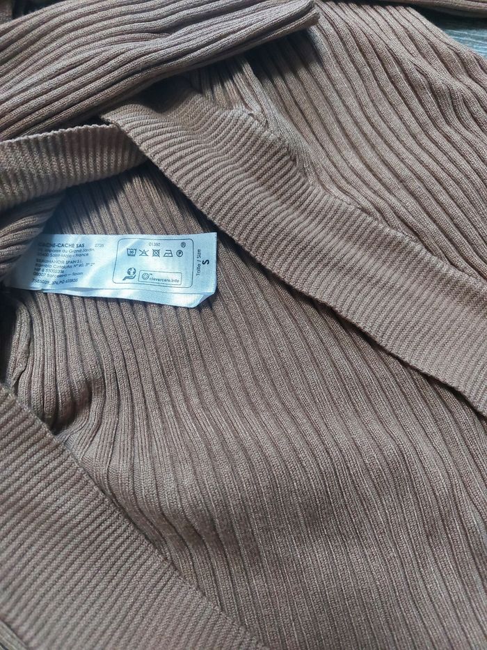 Pull cache coeur - photo numéro 2