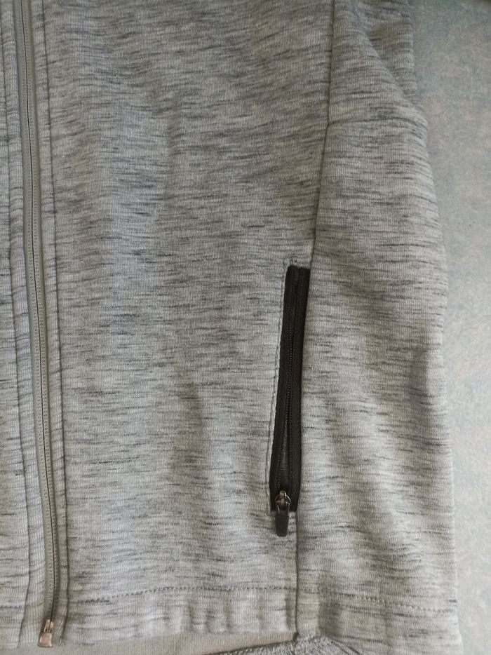Sweat à capuche zippé puma 11/12 ans - photo numéro 3