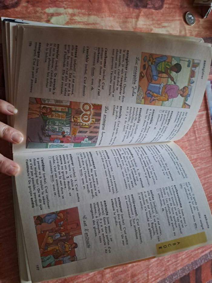 Larousse mini debutant dictionnaire CP CE1 - photo numéro 2