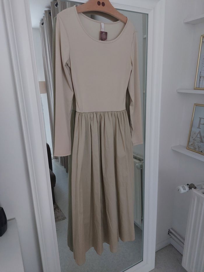 Longue robe bimatière