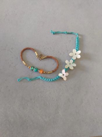 Lot 2 bracelets