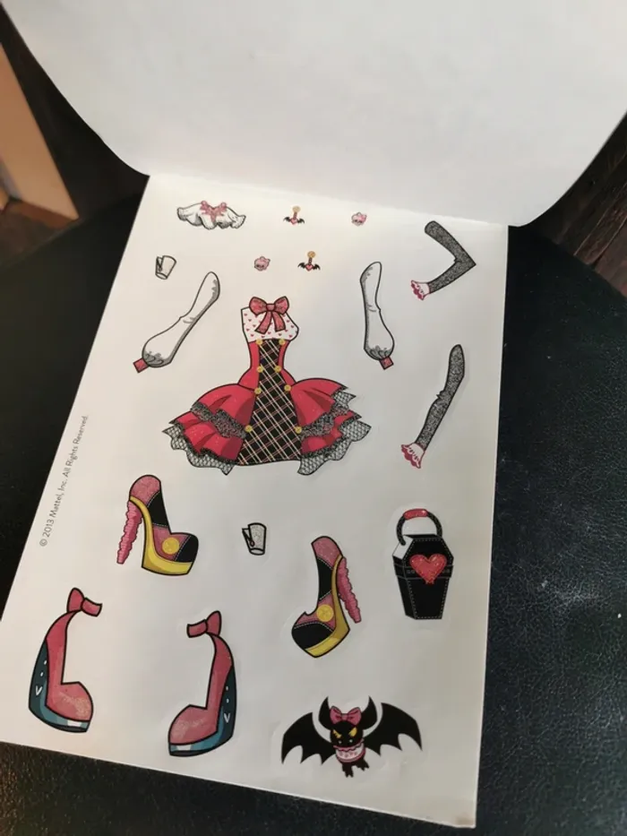 Carnet : J'habille mes Monster High. - photo numéro 7