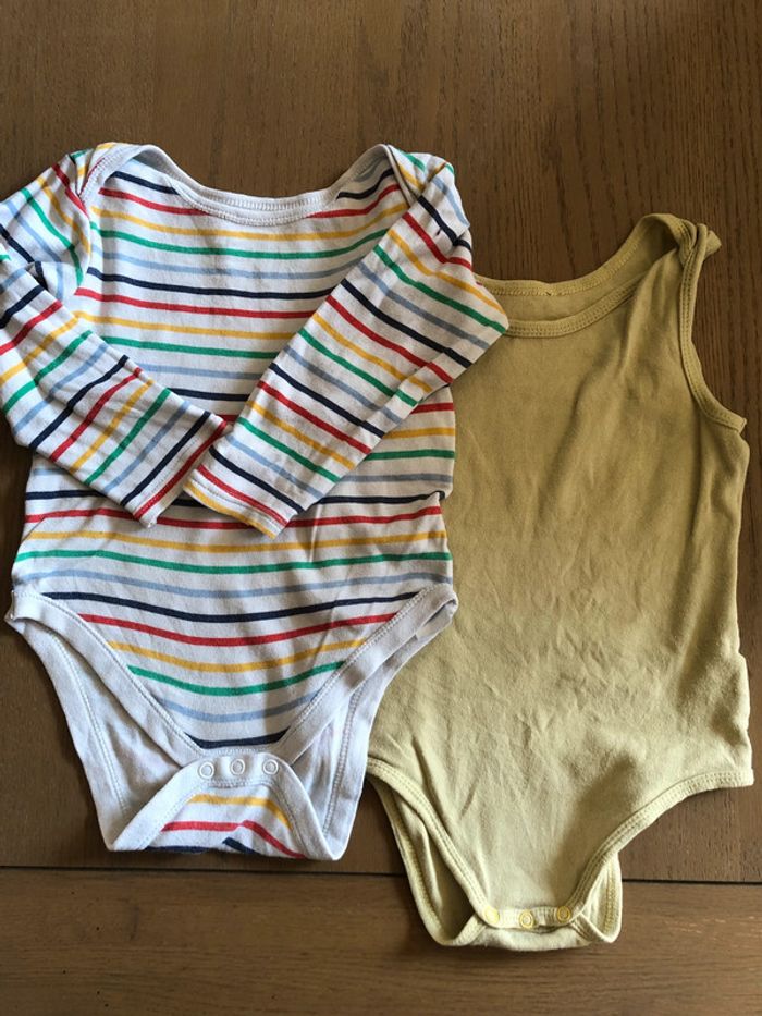 Lot de 2 bodies 24/36 mois