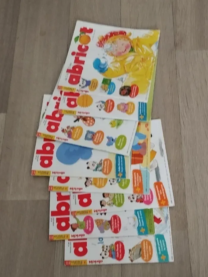 Lot de 8 livres enfants abricot année 2017-18 L035 - photo numéro 2