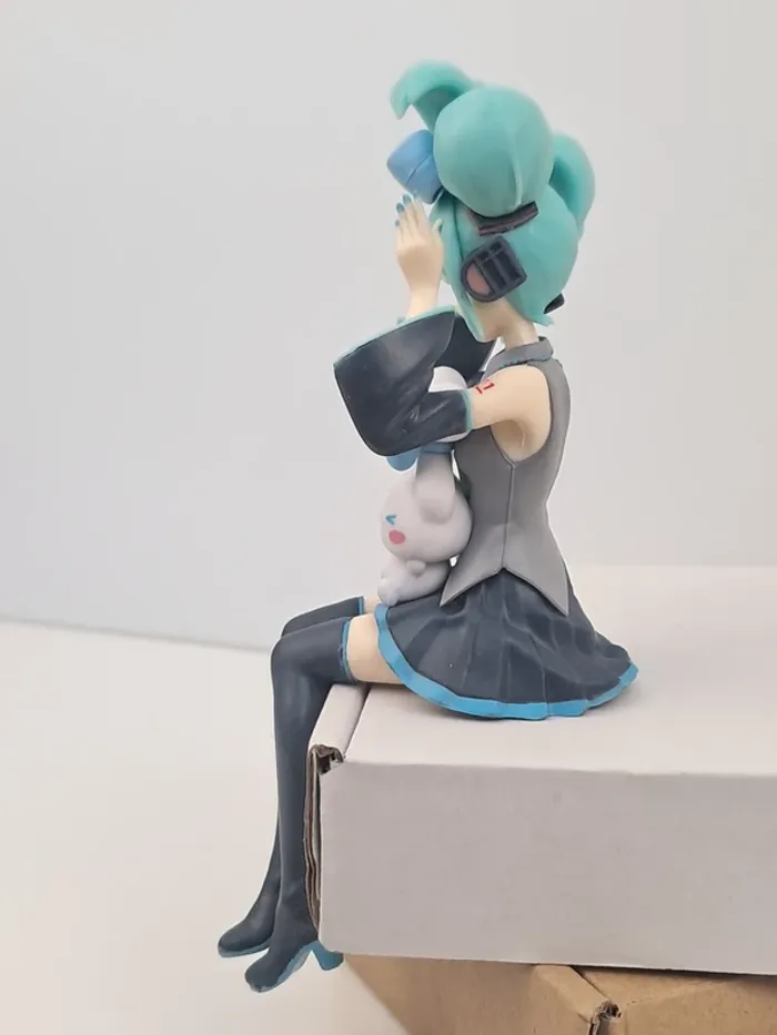 Figurine Hatsune Miku x Cinnamoroll - photo numéro 5
