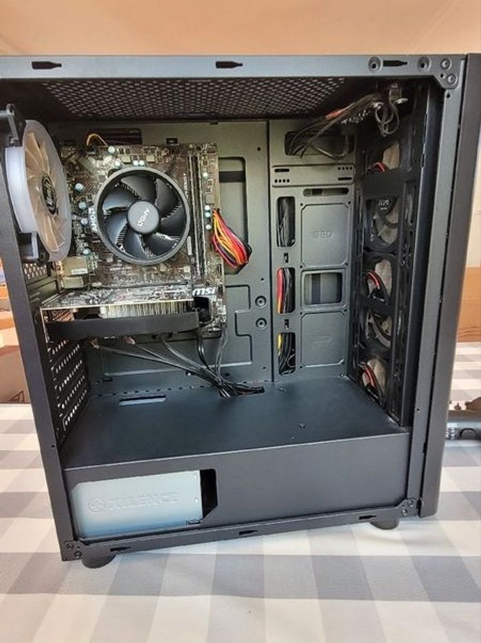 Tour pc gaming - photo numéro 3