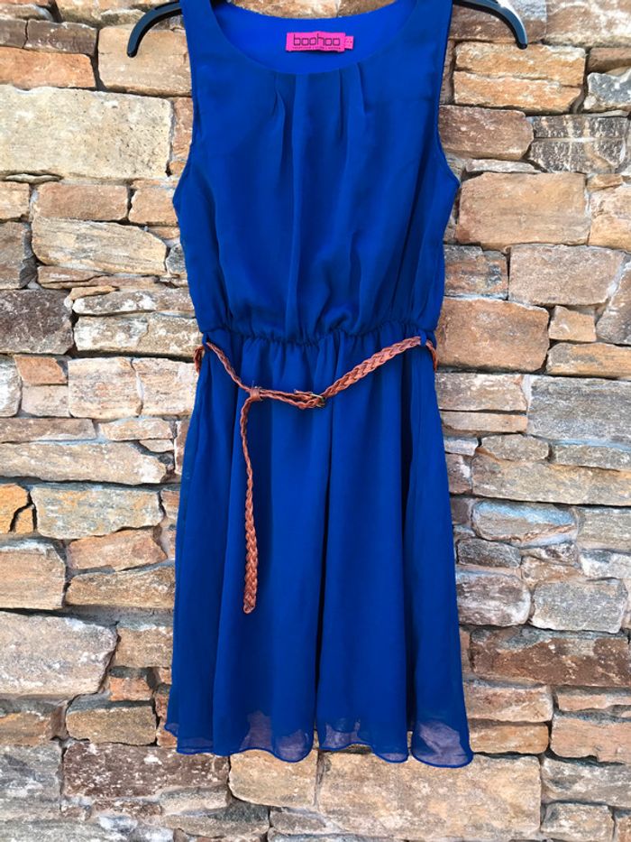 Robe légère et fluide doublée Boohoo