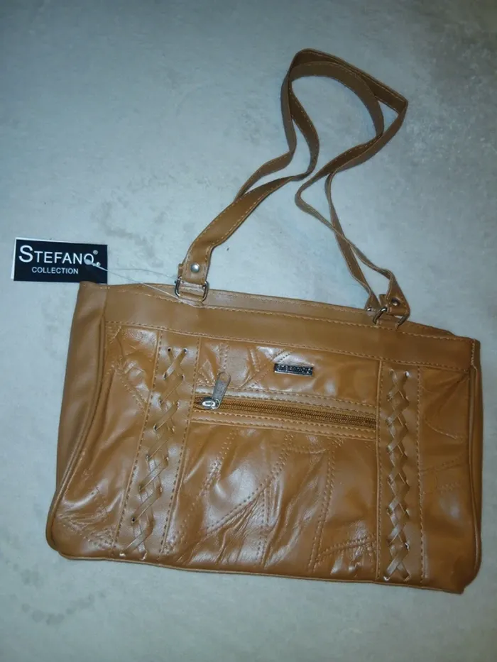 Petit sac a main marron ( Neuf )