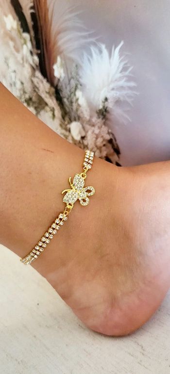 Bracelet de cheville strass papillon – Bijou brillant et féminin