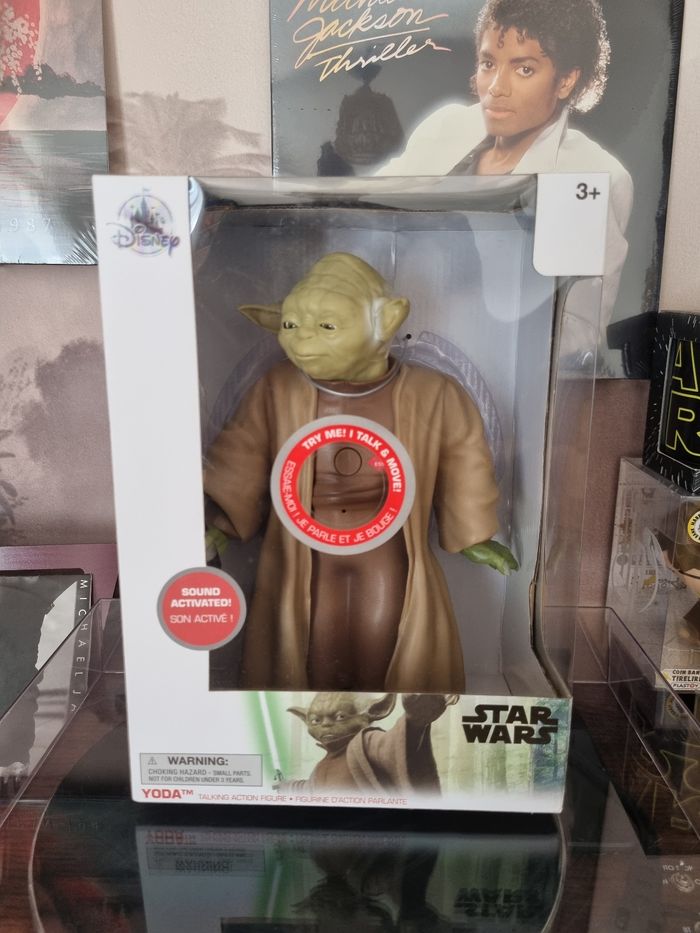 Figurine Maître Yoda interactive