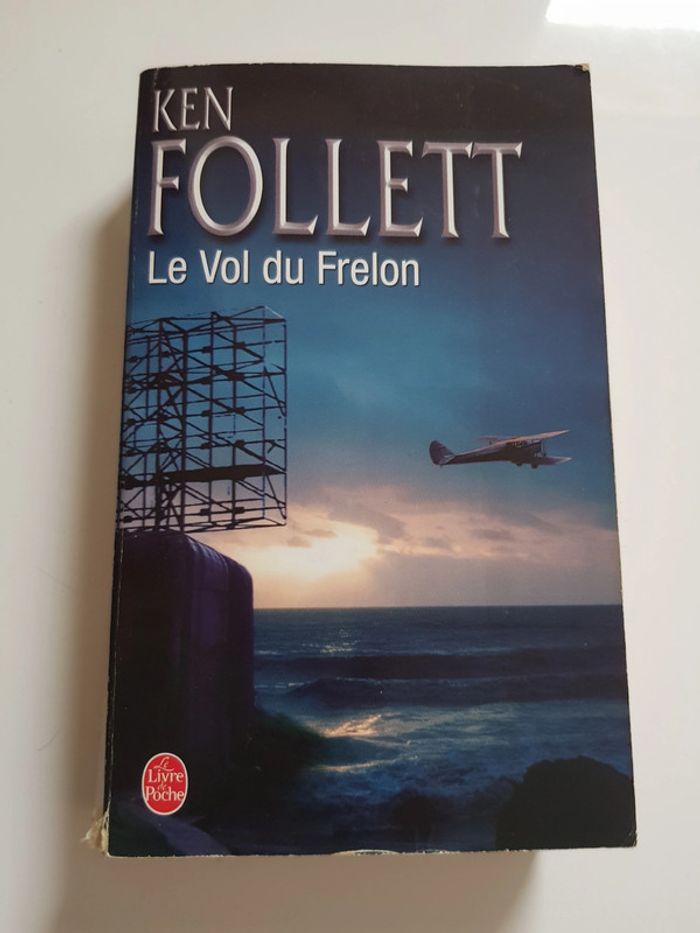 Ken Follett (Écrivain) Le vol du frelon - photo numéro 2