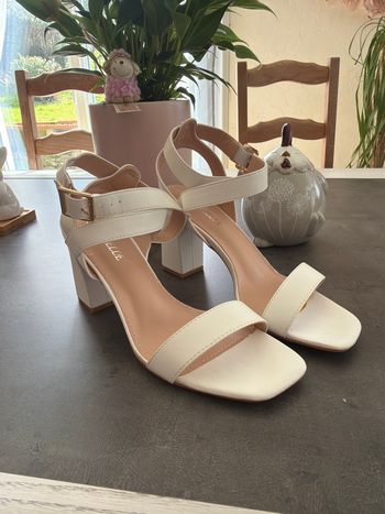 Sandales à talons 