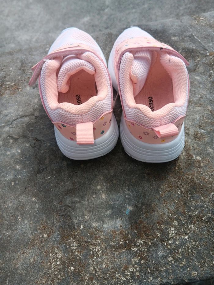 Basket rose à motifs fleuris taille 22 - photo numéro 3