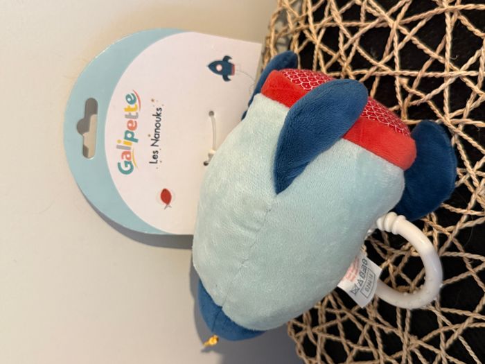 DOUDOU MUSICAL GALIPETTE MRSA FUSEE pingouin bleu rouge 16cm - photo numéro 2