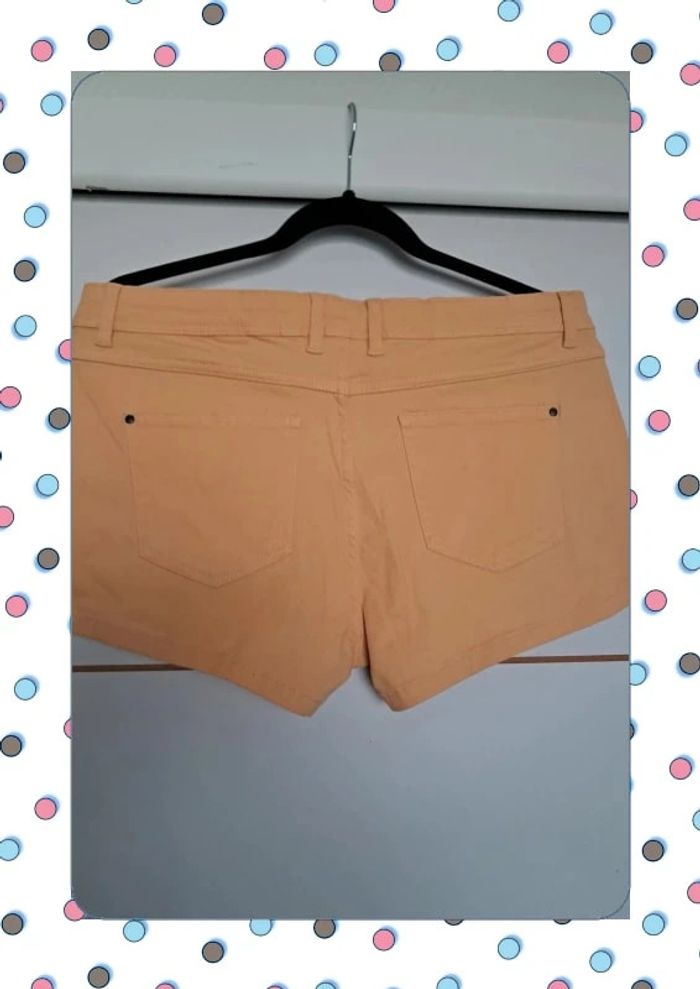 Short neuf taille 42 - photo numéro 6