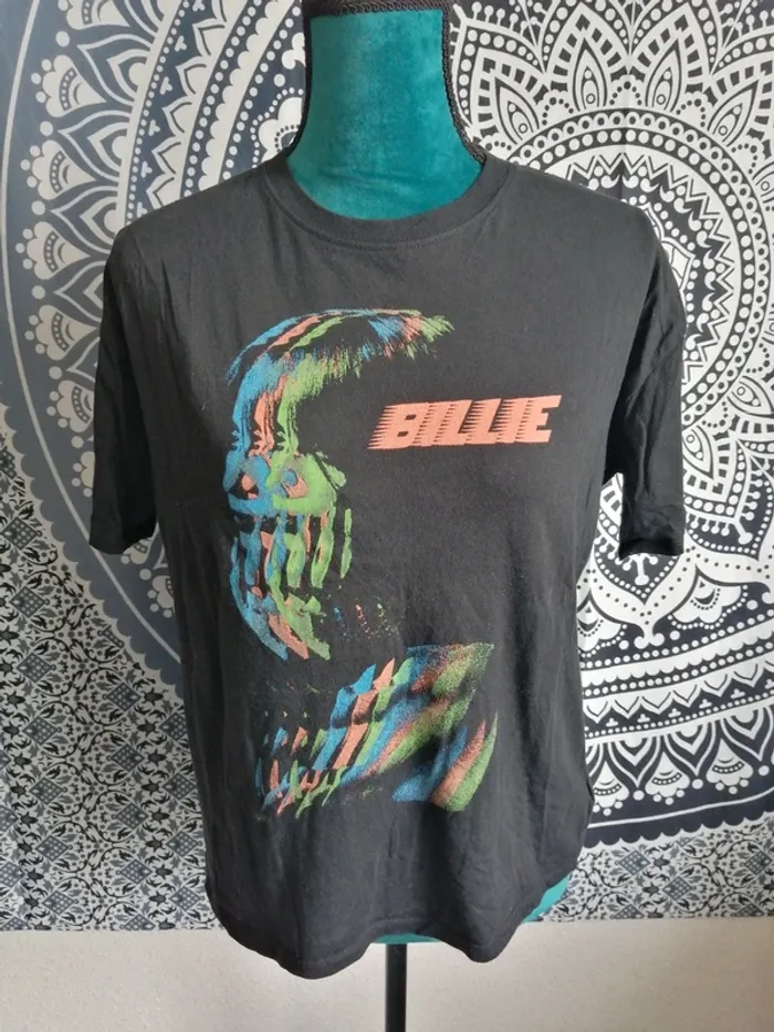 Tee-shirt noir imprimé visage billi eilish avec écriture billie / billie eilish / (XS) - photo numéro 2