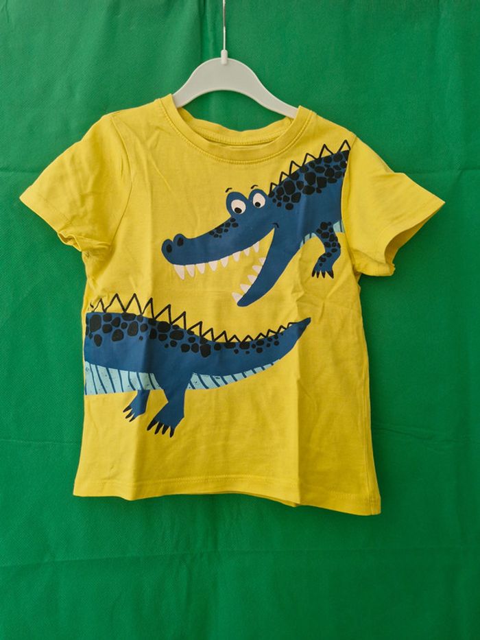 T-shirt manches courtes motif crocodiles 3 ans 98 cm C&A Tough Team - photo numéro 2
