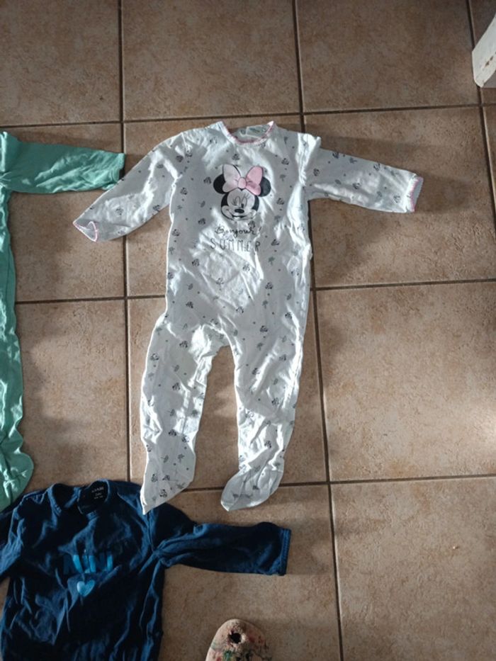 Lot 3 pyjamas 24 mois - photo numéro 3