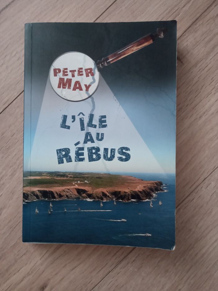 Livre L'île au rébus