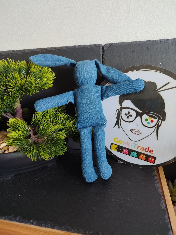 doudou peluche lapin trousselier marron grelot petit pantin Bleu Denim Jeans - photo numéro 2