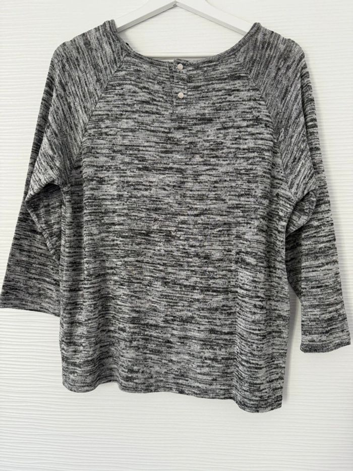 Haut t-shirt pull d'hiver gris moucheté décolleté en dentelle manches 3/4 - photo numéro 4