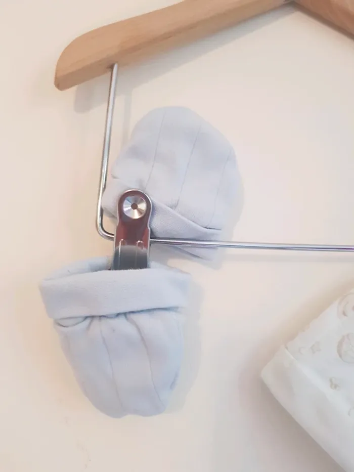 Bonnet + moufles de naissance - photo numéro 4