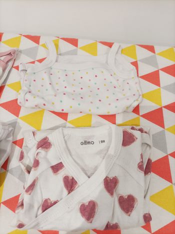 Lot de bodies 9 mois